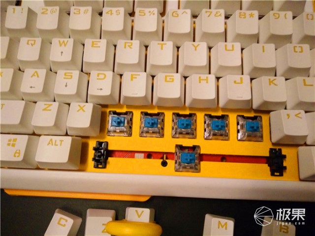 我生活工作中的白马王子,612机械键盘体验