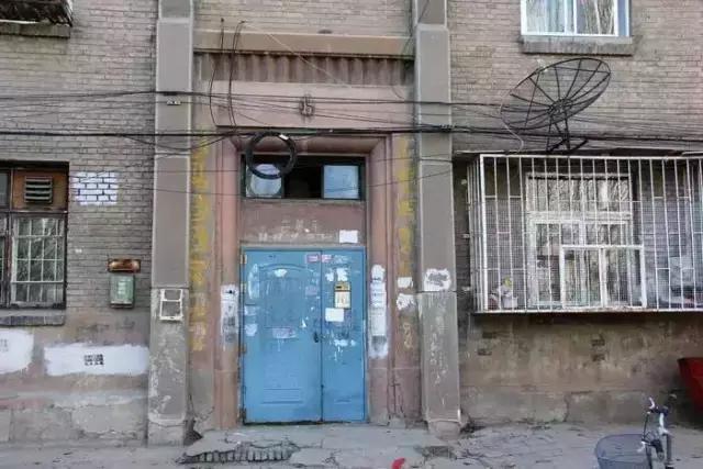 包头市老苏联楼在哪里,包头青山区苏联楼