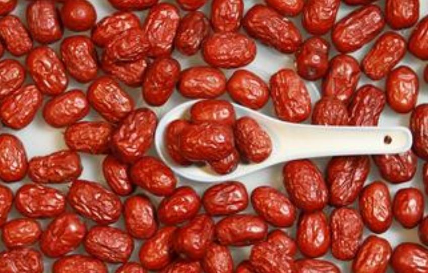 坐月子吃什么蔬菜对宝宝没有影响,坐月子吃什么水果对身体