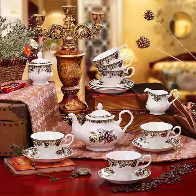 “china”这点事儿：有钱人都在用什么喝茶？