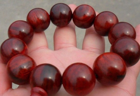 有功效的手串,木质手串和佛珠的区别