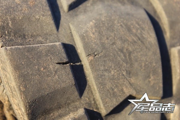 07式军靴和17式军靴对比,中国陆军07式军靴