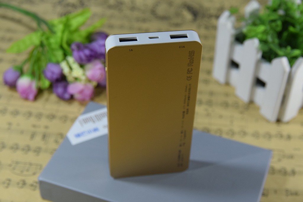 将土豪金装进口袋，和MacBookPro同工艺的必备神器