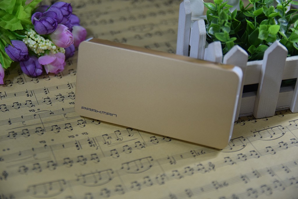 将土豪金装进口袋，和MacBookPro同工艺的必备神器