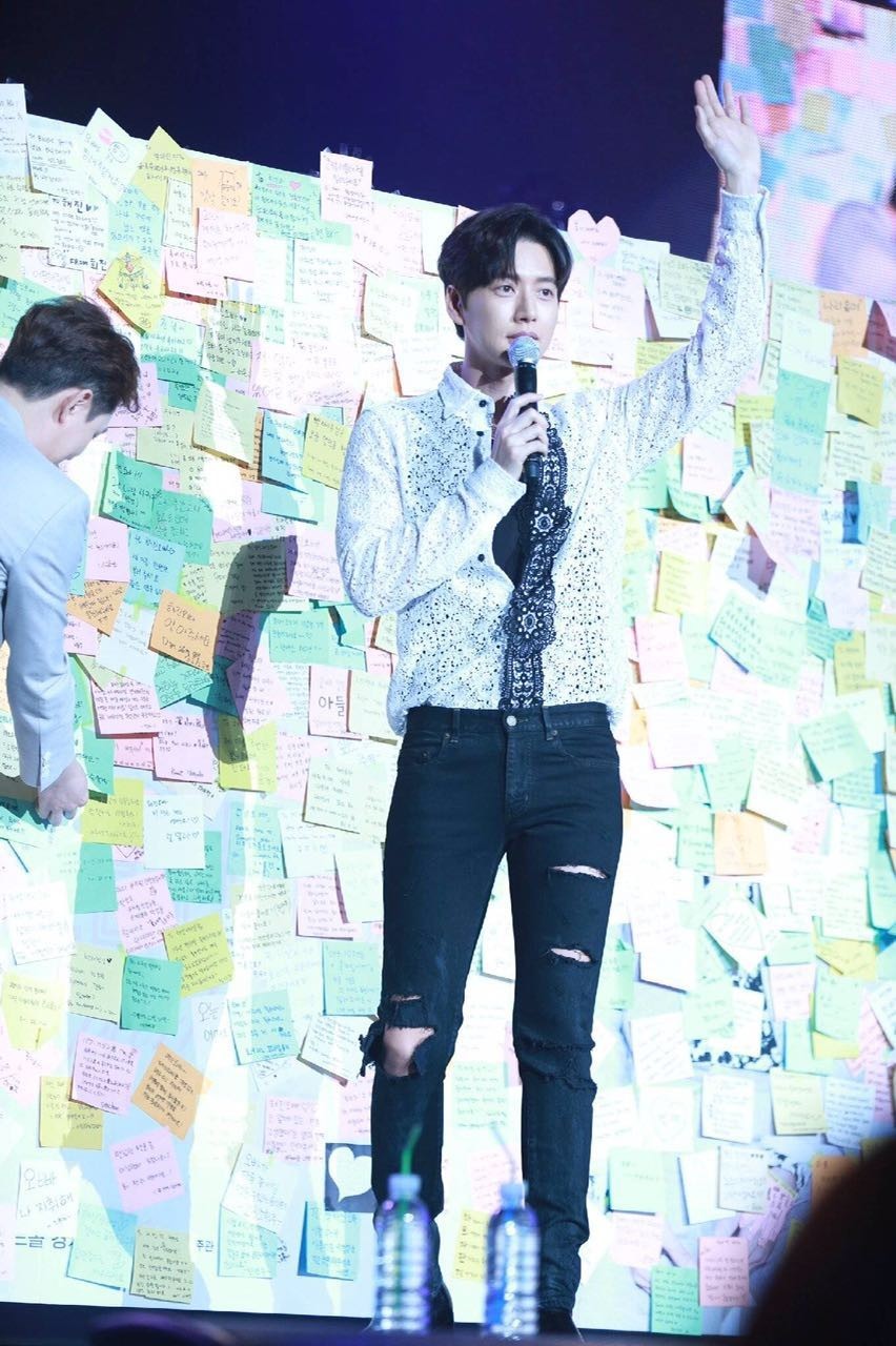 朴海镇恋爱曝光,朴海镇见面会照片