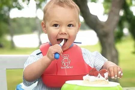 把所有的事情都告诉孩子,带宝宝出行辅食怎么解决