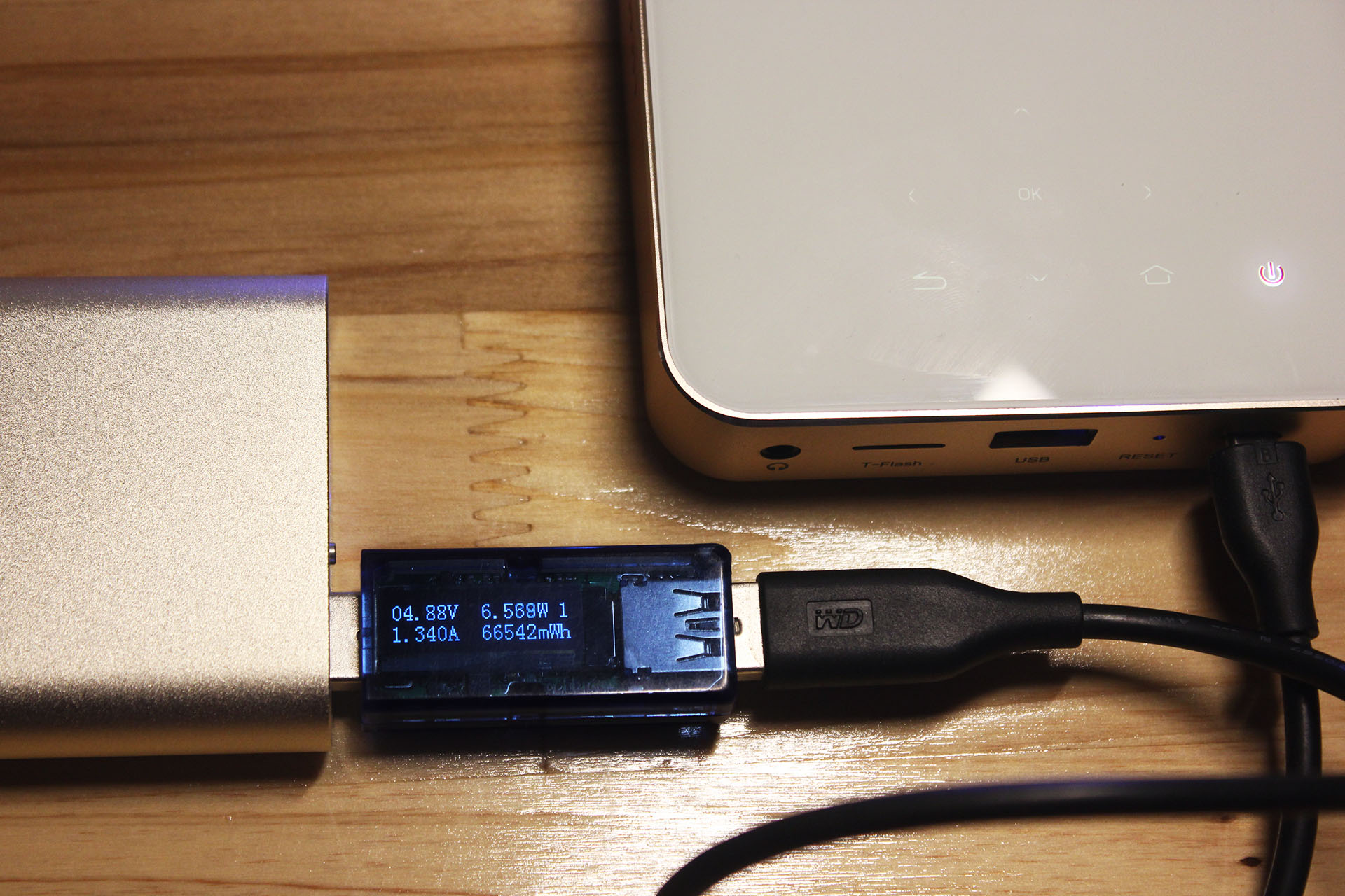 掌握寸光影-PaPa口袋影院体验