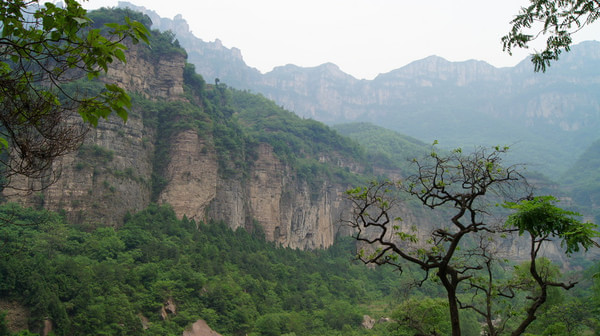 游玩河北邯郸东太行挂壁栈道,西安出发自驾太行挂壁免费公路