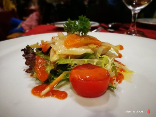 珊瑚海日本,陪你去看海底世界