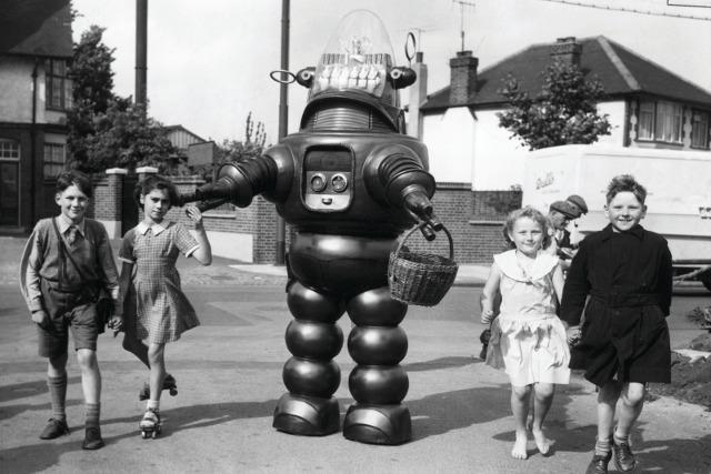 机器人之父与通讯卫星之父争第一，科幻小说及三大师的黄金时代