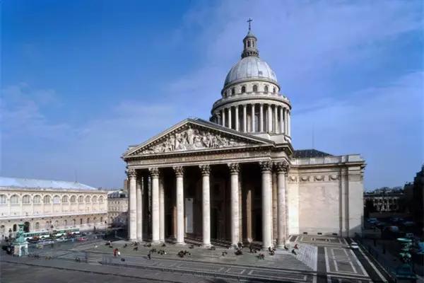 出境旅游需要身份证,出国游玩身份证办理