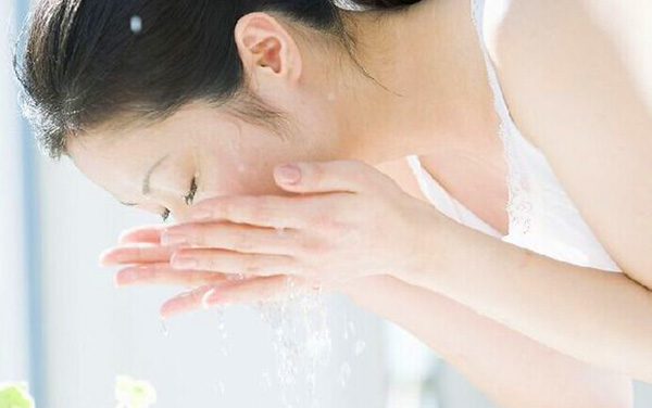 酒渣鼻怎么改善学生党,酒渣鼻严重怎么彻底治疗