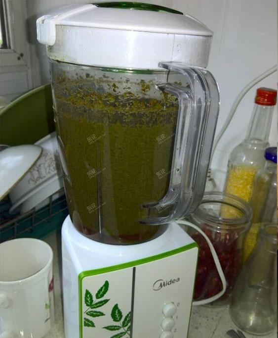 吃过这种饭么?营养价值很高!我从山上摘来树叶...