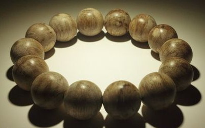 有功效的手串,木质手串和佛珠的区别