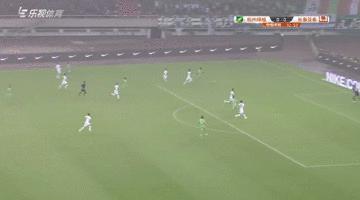 他从“足球沙漠”中走出，勤奋和自律让他成为杭州绿城的主心骨