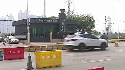 石家庄一辆白色面包车很可疑民警拦停后却发现事情没那么简单！