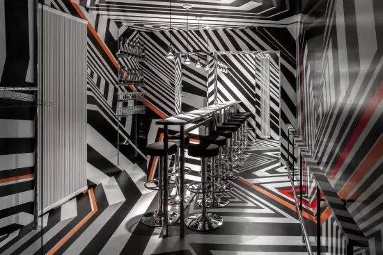 当Gucci等时尚大牌跨界玩起艺术,你买过的老款落灰了没?