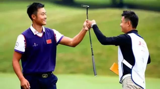 高尔夫球童年薪多少万,高尔夫球童最高收入