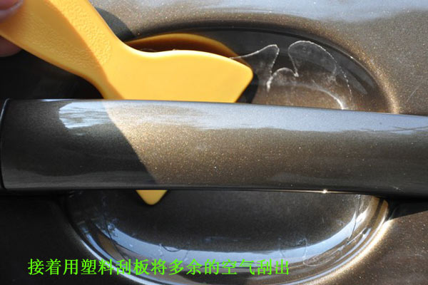 修复汽车划痕可以只喷涂清漆嘛,减少爱车划痕妙招