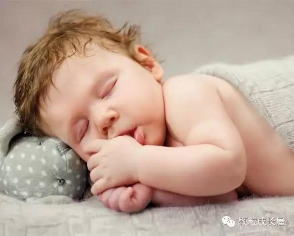 含着奶睡会不会变成龅牙,含着奶嘴睡觉会怎么样