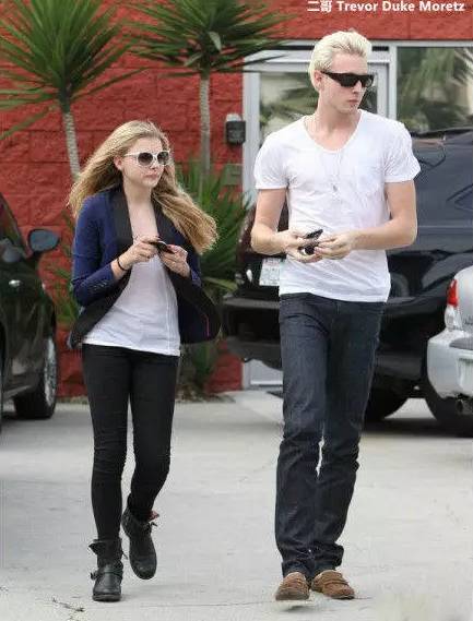 大布和科洛莫瑞兹,科洛莫瑞兹和大布分手