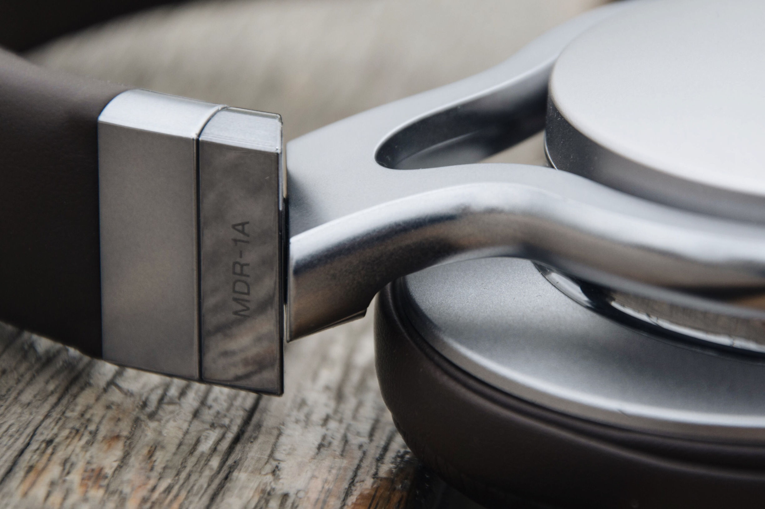 索尼mdrz1r耳机评测,索尼耳机wfc500