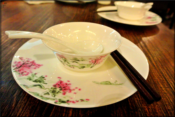 马来西亚巴生肉骨茶最正宗的做法,新加坡十二道锋味推荐的肉骨茶