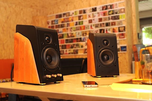 传统音箱的变革之旅惠威M240好听又实用