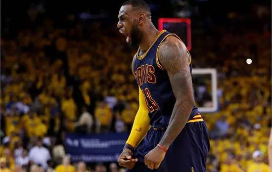 勒布朗詹姆斯成名前的故事 (勒布朗詹姆斯感人故事)