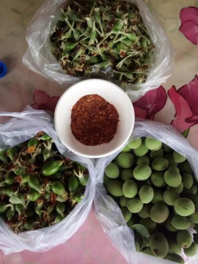 水果蘸着盐巴、辣椒吃,泡酒喝,云南人吃水果的姿势太丰富多彩了