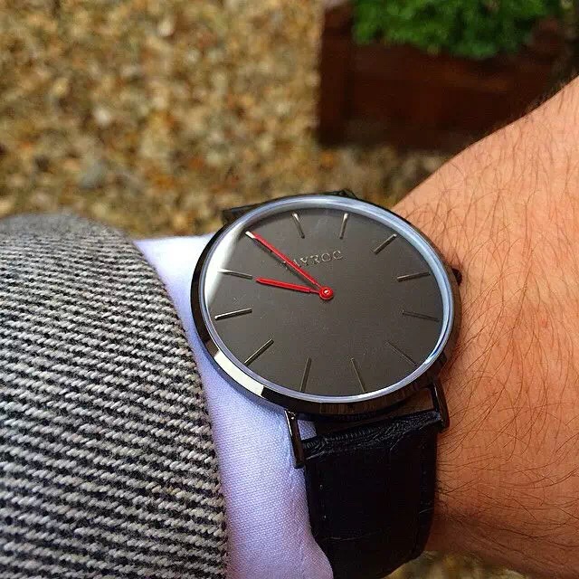 今年给自己买了个表,我去年买了一个表