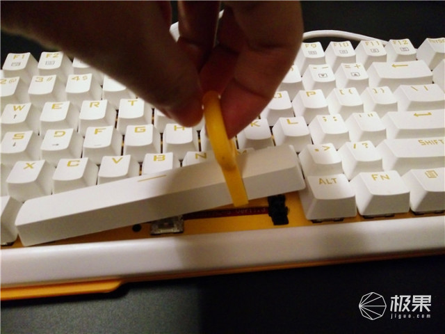 我生活工作中的白马王子,612机械键盘体验