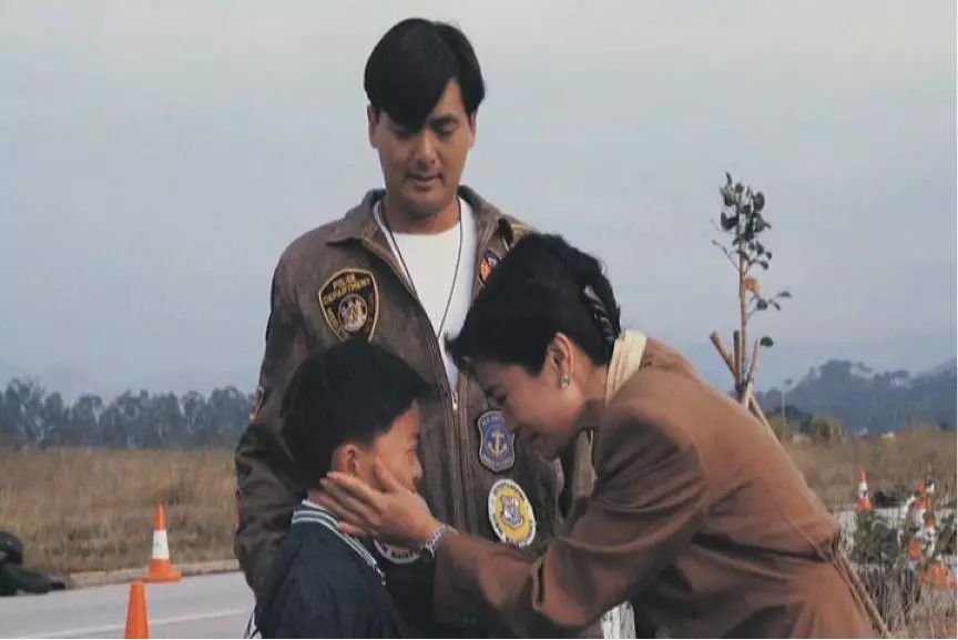 这位华语歌坛的不朽王者，与电影竟有如此多不解之缘