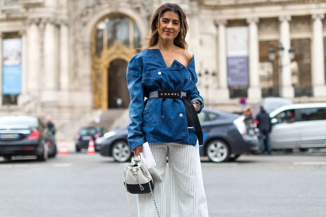 刘雯高定大秀,刘雯高定长裙走秀