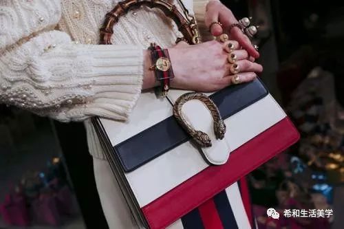 买gucci包包在香港哪个商场便宜,圣罗兰包包和gucci包哪个档次高