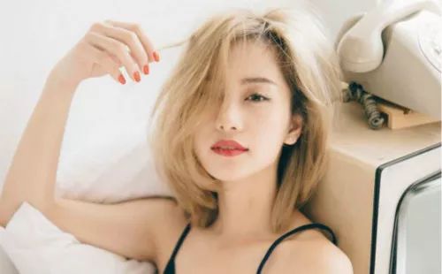 男子身体不适报警求医,男子身体不舒服医生检查