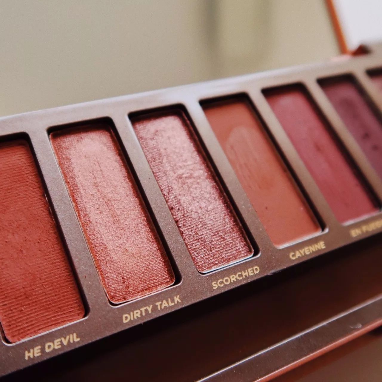 变身(伪)美妆博主|了不起的15分钟快手化妆教程……