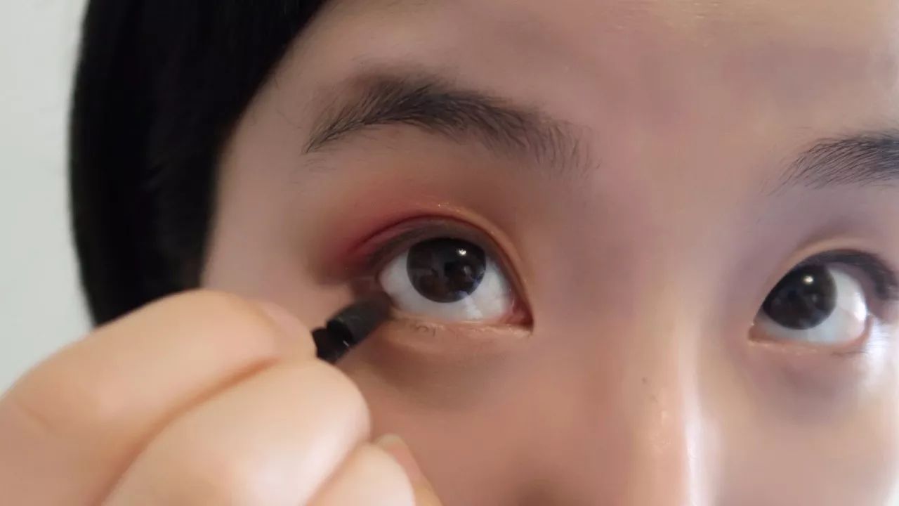 变身(伪)美妆博主|了不起的15分钟快手化妆教程……