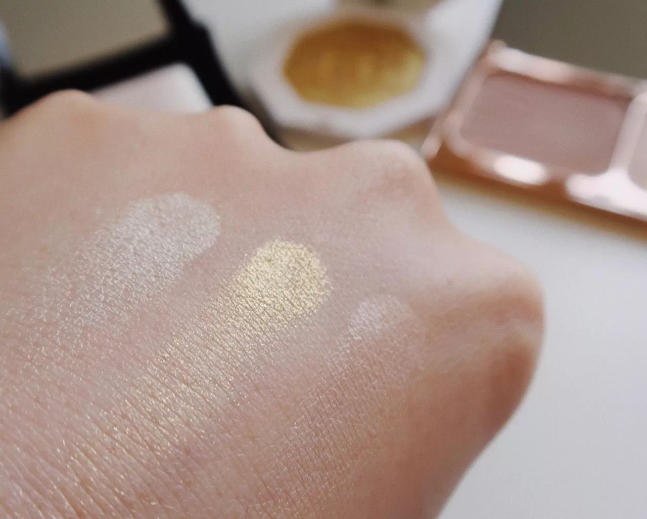 变身(伪)美妆博主|了不起的15分钟快手化妆教程……