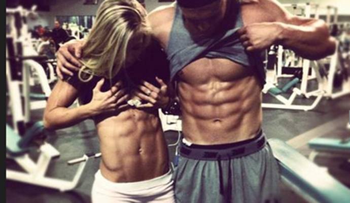 马甲线鲨鱼线人鱼线腹肌区别,女士健身练腹肌马甲线人鱼线