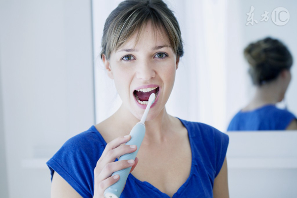 刷牙用什么电动牙刷最好,儿童电动牙刷正确刷牙方法示范