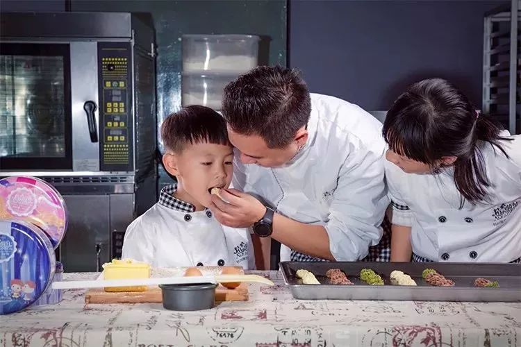 榛勭鍋氱殑鏇插,榛勭榛勬补鏇插