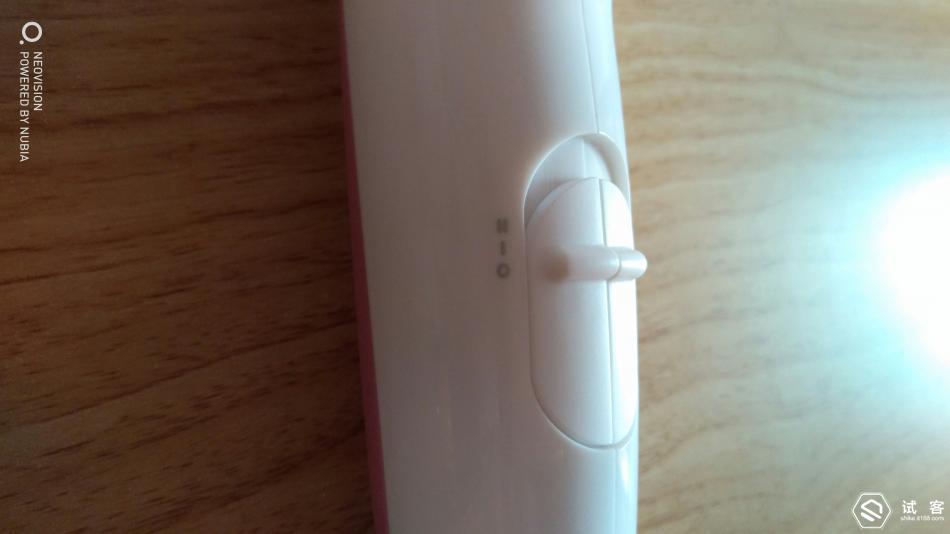 飞利浦吹风筒hp8235,飞利浦吹风机hp8210