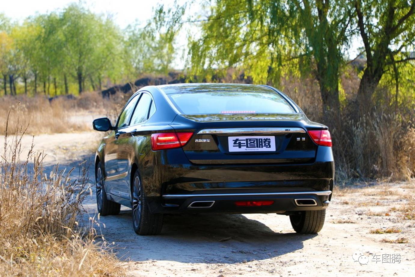 体验最美国产全新中型车,最新博瑞1.8t轿车