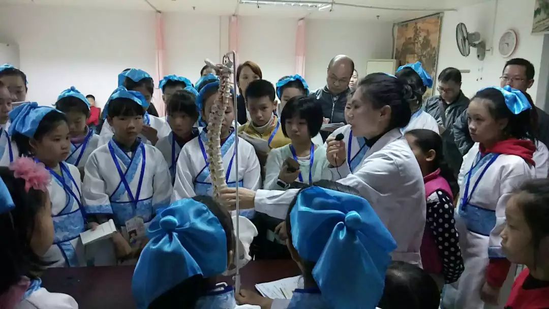 小小中医职业体验活动,妇幼保健院开展服务百姓健康行动