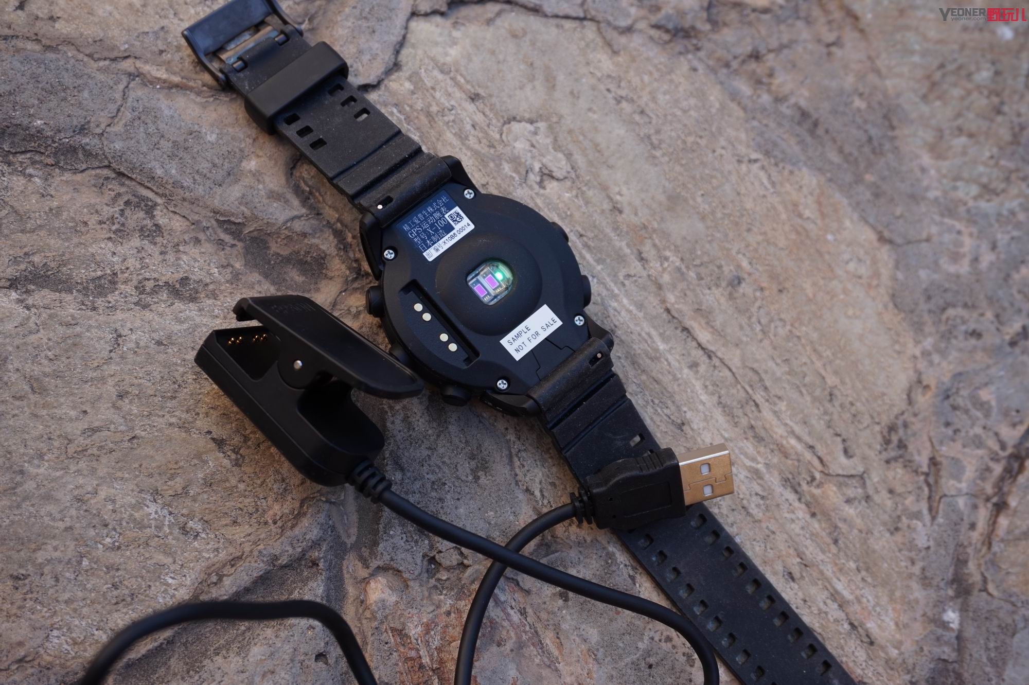 epson运动手表评测,这是我见过最帅气的手表