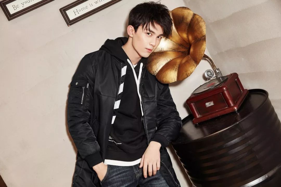 angelababy吴磊甜蜜时刻,angelababy吴磊