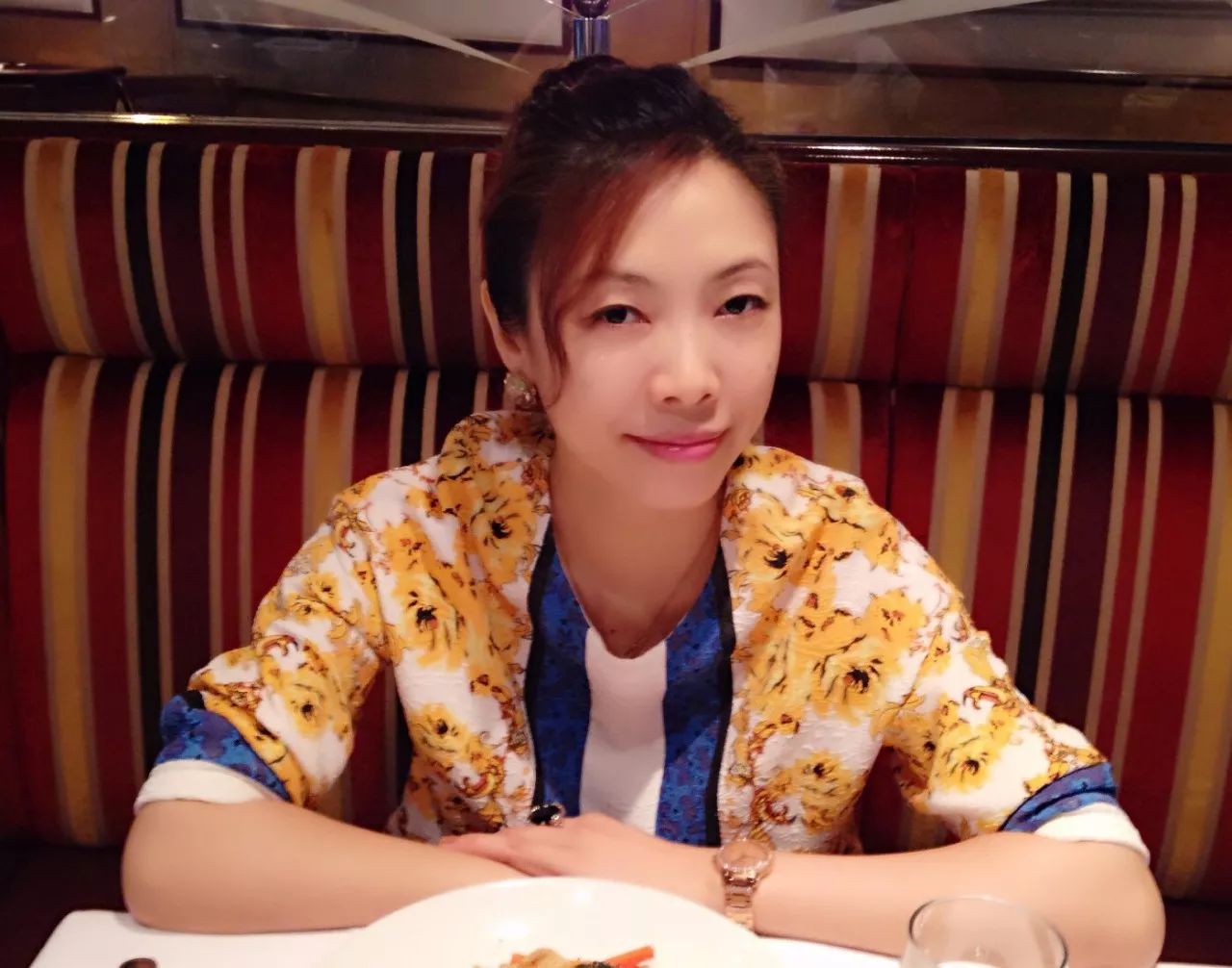 第二代掌门人如何带领女子十二乐坊重焕生机？转折点是：民乐+直播