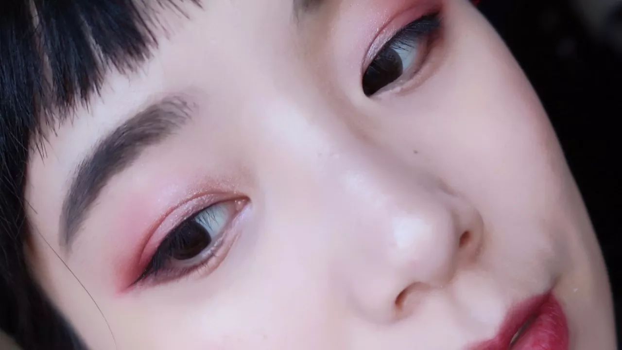 变身(伪)美妆博主|了不起的15分钟快手化妆教程……