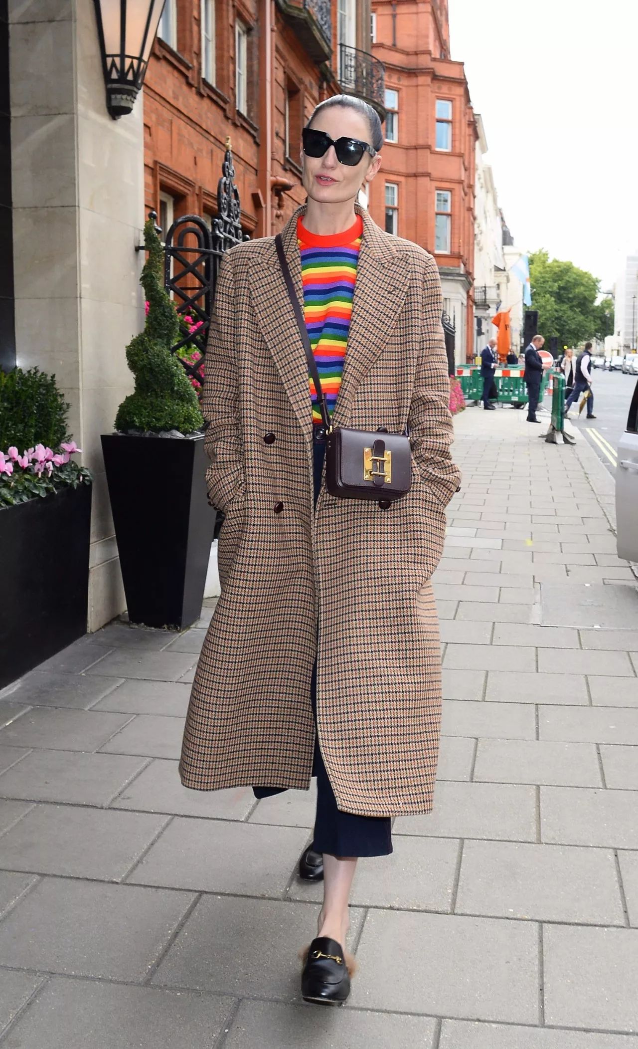 这5双鞋子秋天穿高级又时髦,今年流行这5款鞋时髦高级